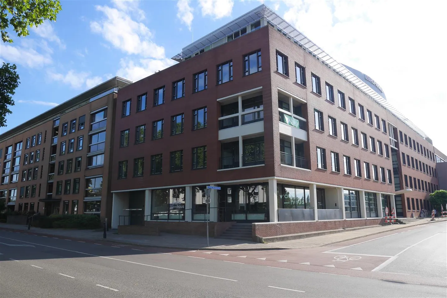 photo 7 of Dokter Nevenstraat 1P144